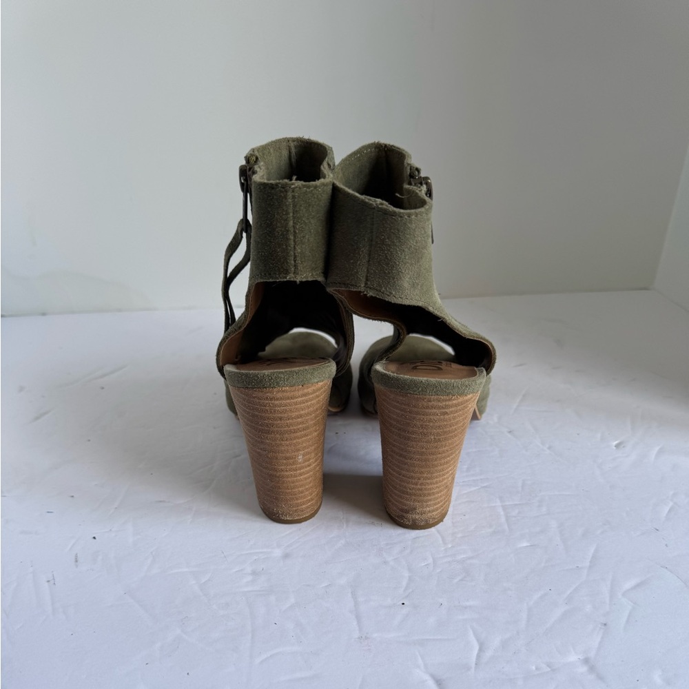 DIBA Zora Side Zip Peep Toe Heel Green Suede Booties size 8.5 - Picture 9 of 13